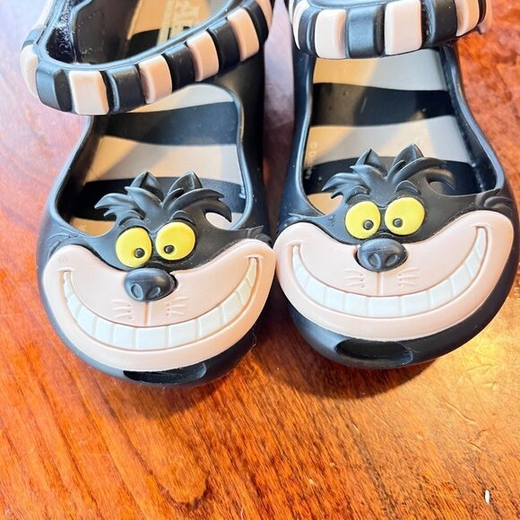Mini Melissa Alice in Wonderland Cheshire Cat Maryjane Shoes- Size 6 - Picture 3 of 7
